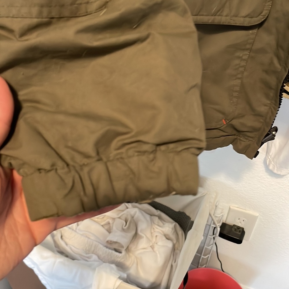 Reversible green jacket - Picture 3 of 6